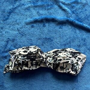 Abercrombie & Fitch Black and White Bikini Top